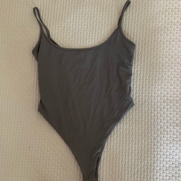 Meshki Bodysuit - Picture 4 of 6